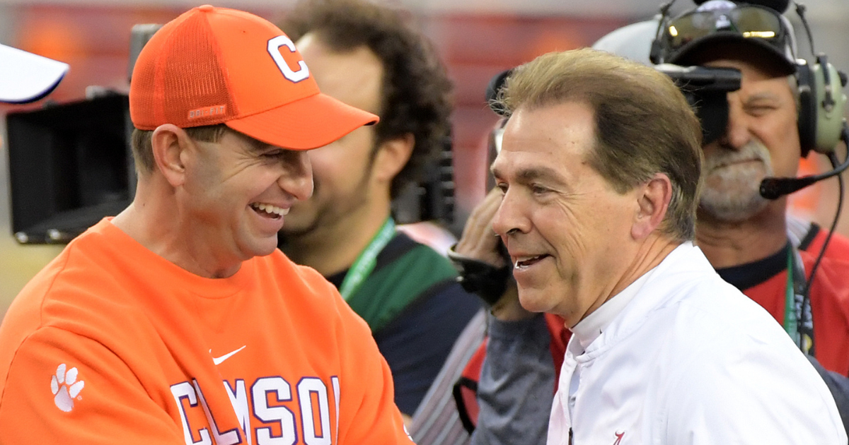 Dabo Swinney being disrespected by Alabama fans is crazy