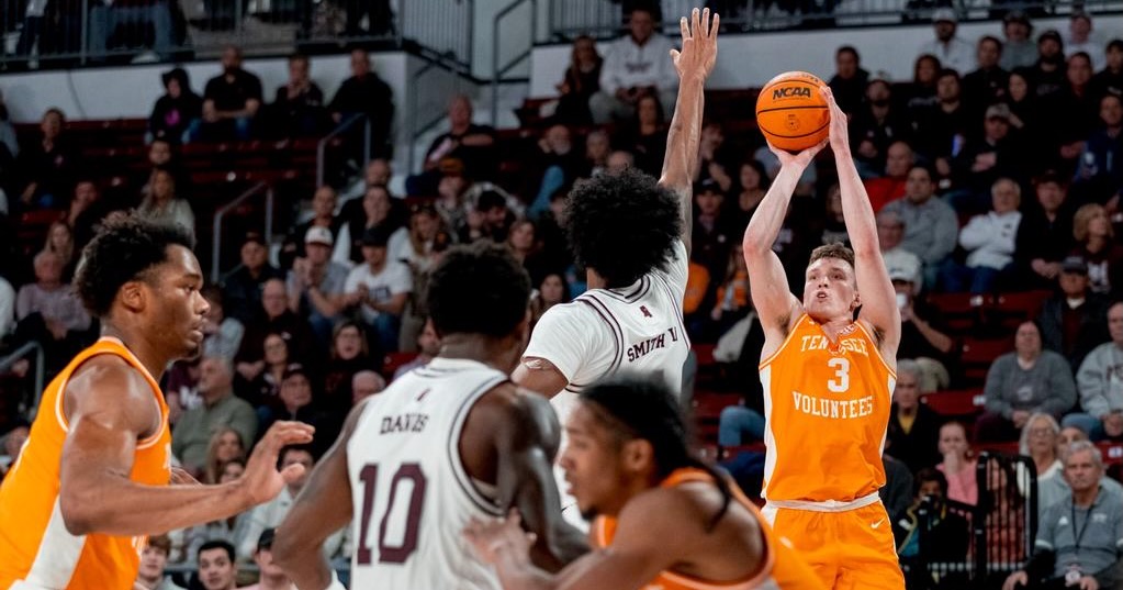 Dalton Knecht 'finally clicked' in second half at Mississippi State