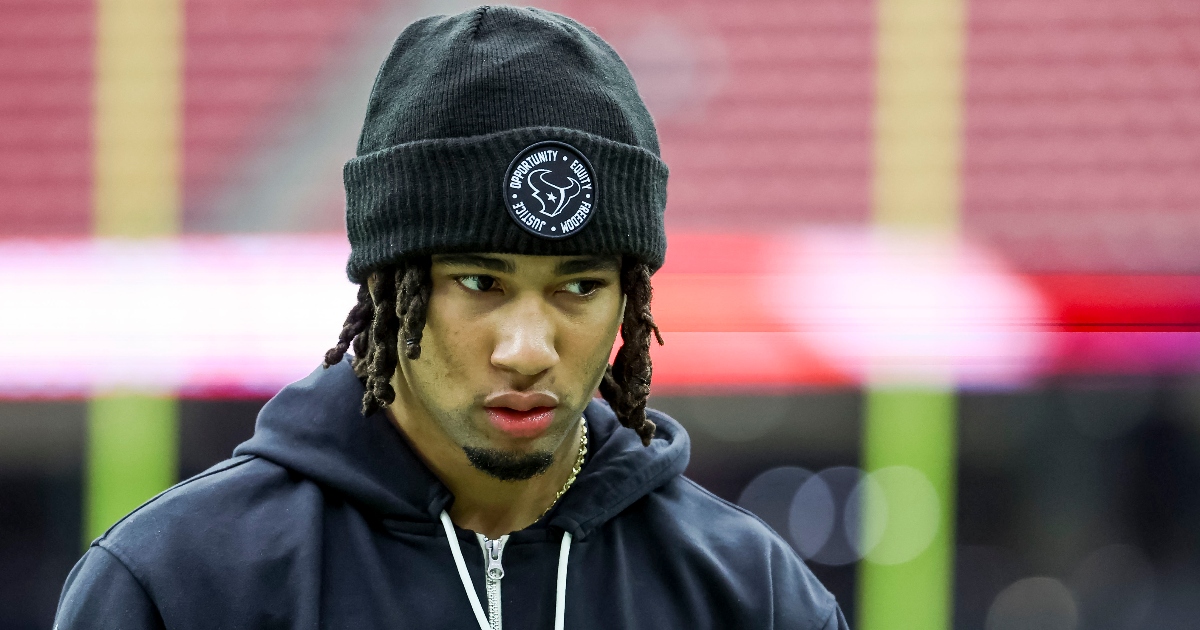 C J Stroud Easily Breaks Dak Prescott s First Half Passing Yards c-j-stroud-easily-breaks-dak-prescott-s-first-half-passing-yards