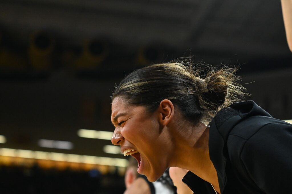 Jada Gyamfi celebrates a basket