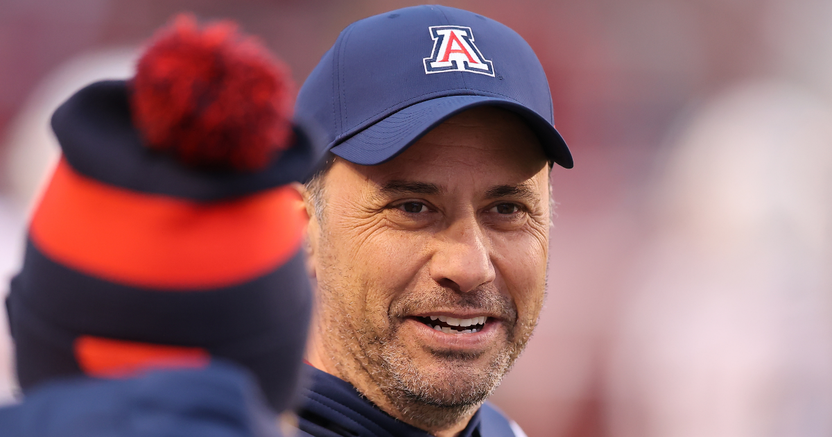 Jedd Fisch addresses Washington fans as he boards flight to Seattle - On3