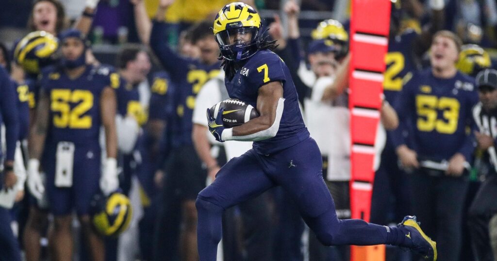 andy-staples-clayton-sayfie-what-running-back-donovan-edwards-return-means-michigan-wolverines-2024