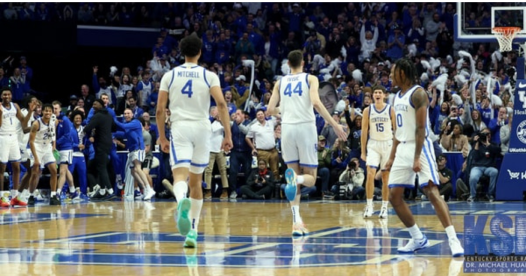 Kentucky celebrates after a big play from Zvonimir Ivisic.