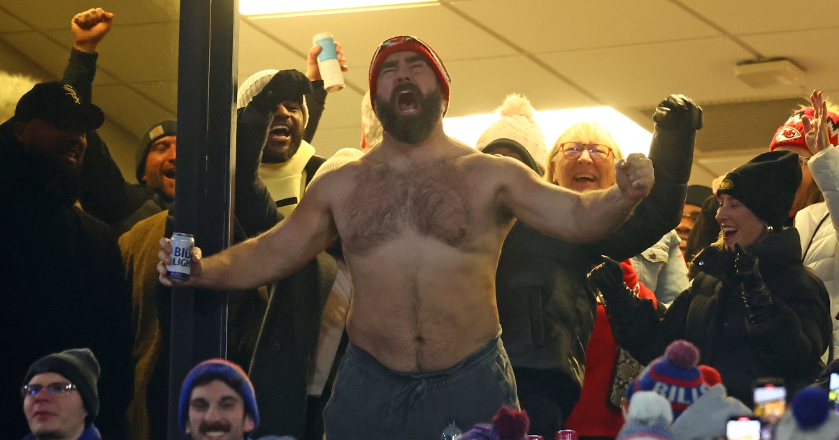 Jason Kelce hilariously explains shirtless celebration at Chiefs game