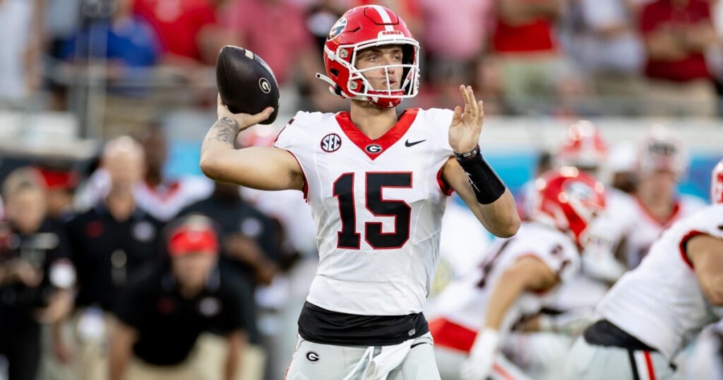 georgia-head-coach-kirby-smart-shares-importance-quarterback-carson-beck-returning