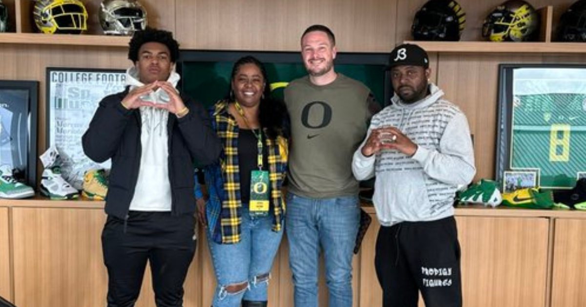 Four-Star RB Locks in Oregon Official Visit