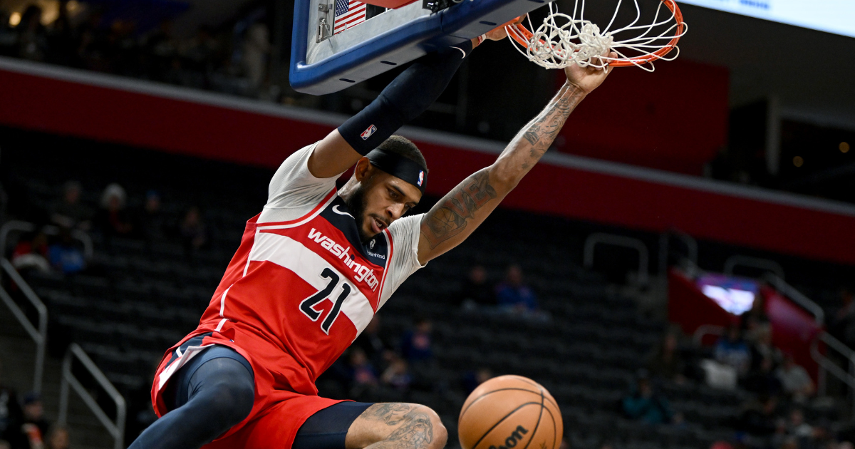 Report: Washington Wizards trading Daniel Gafford to Dallas Mavericks for Richaun Holmes, draft compensation