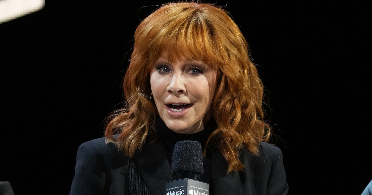 reba mcentire super bowl national anthem length