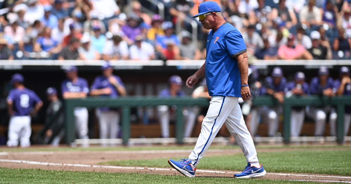Stricklin publicly reprimands O’Sullivan, who apologizes for pregame incident