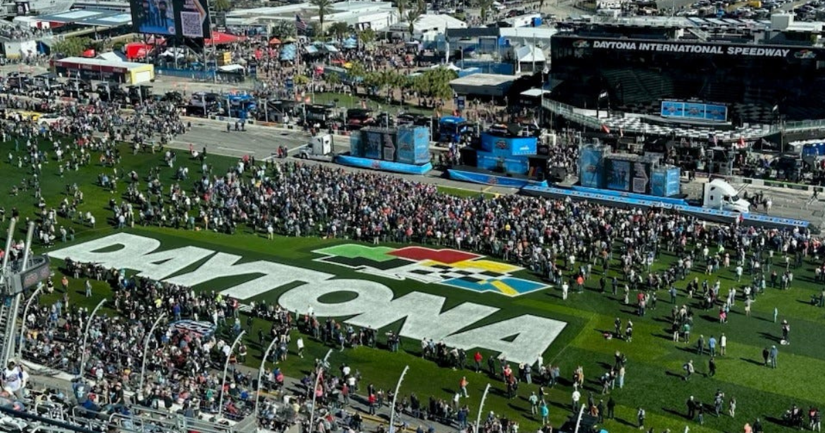 Incredible 2025 Daytona 500 infield grass design revealed