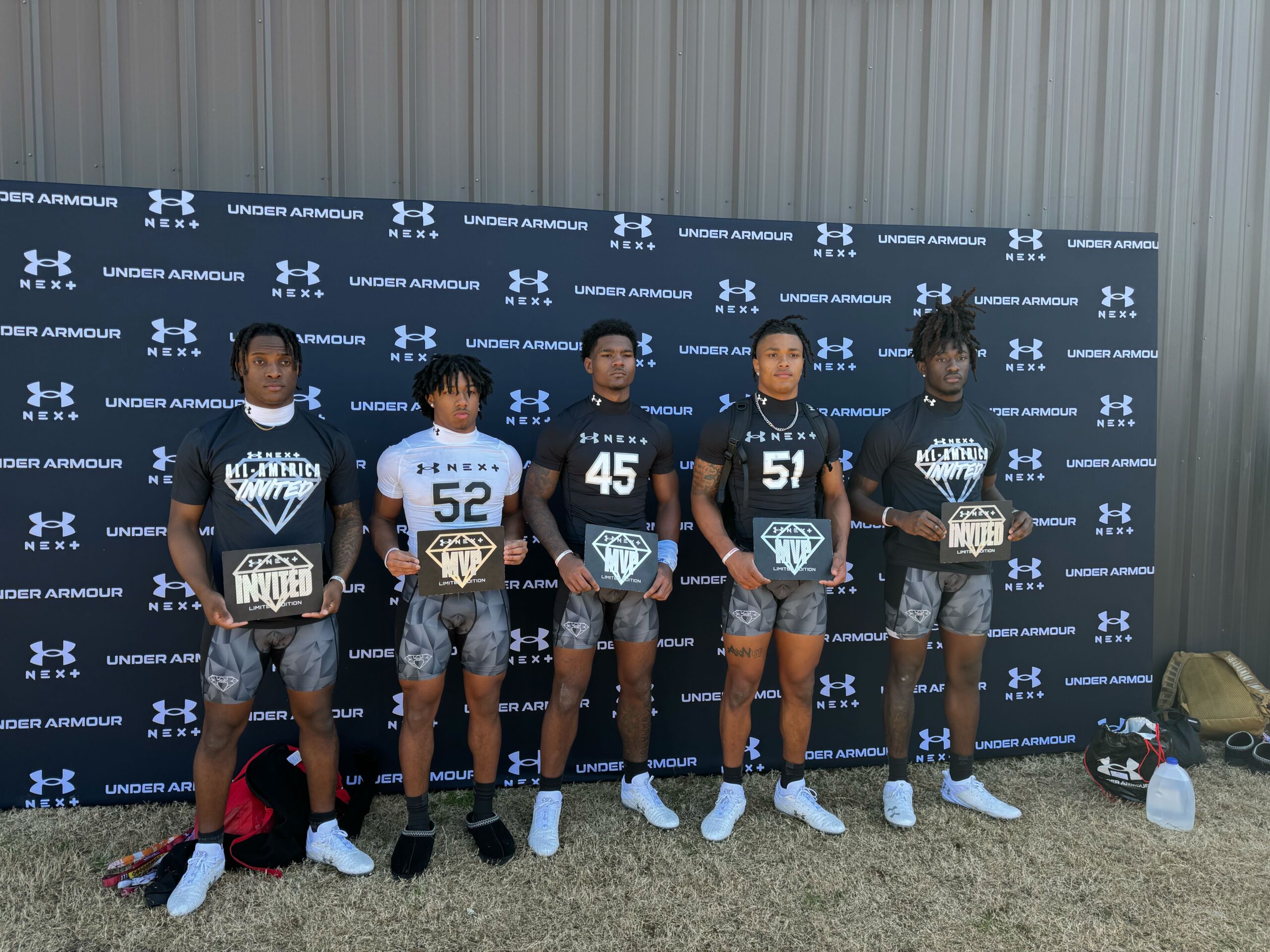 Fourstar running back Akylin Dear has his list narrowed down