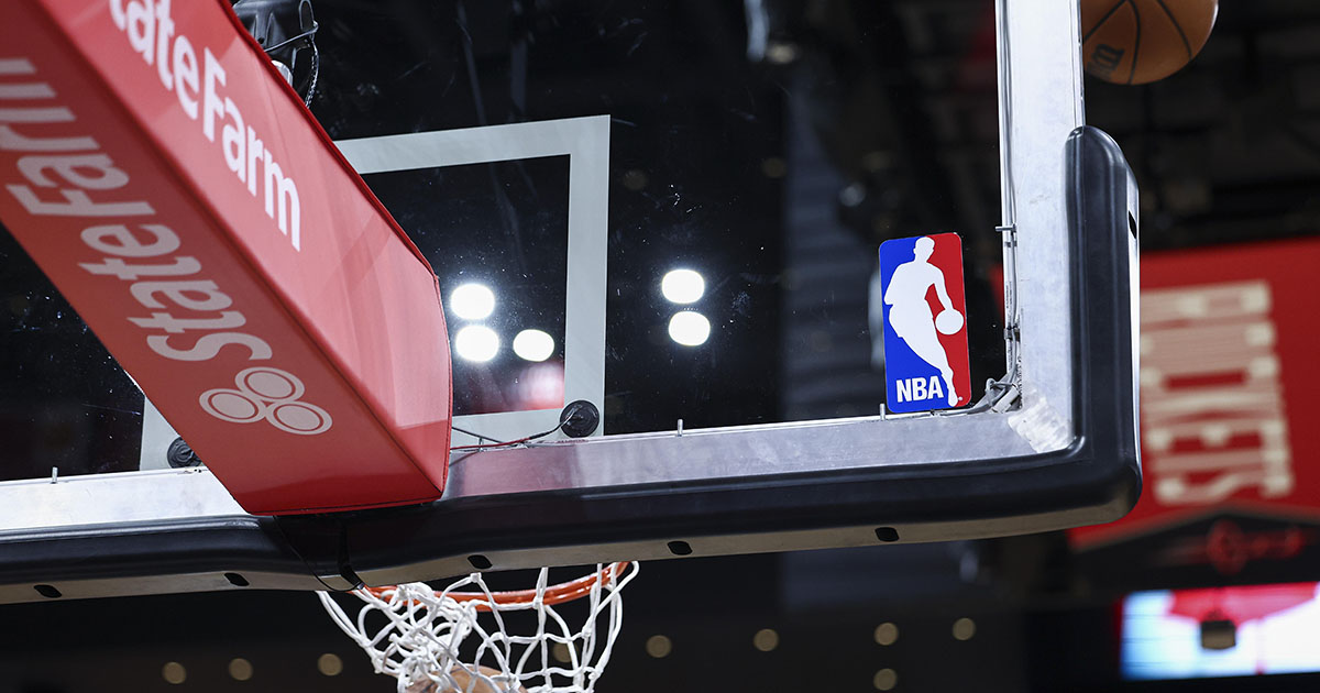 Report: Charlotte Hornets trade Tyus Jones to Dallas Mavericks for Malaki Branham