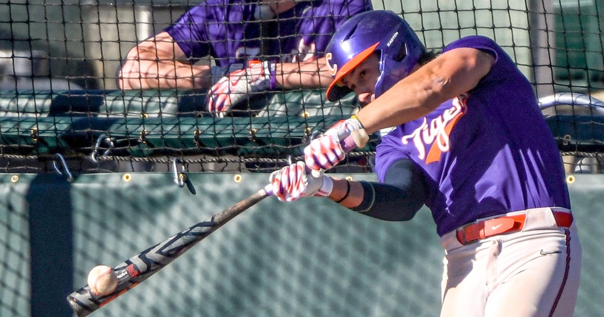 Clemson infielder Andrew Ciufo blasts walk-off home run to lift Tigers