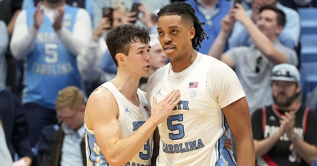 Armando Bacot receives standing ovation after checking out for final ...