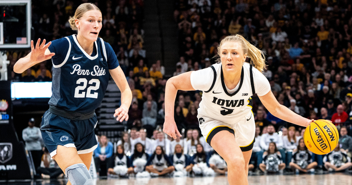 Caitlin Clark credits Iowa teammates for stepping up vs. Penn State
