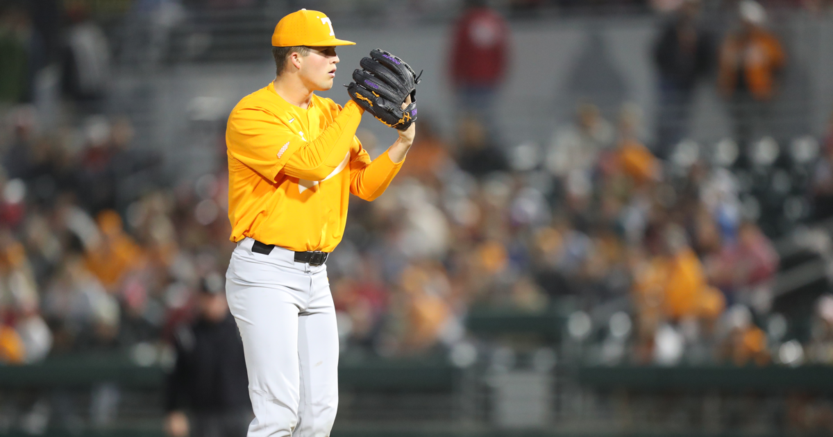 Live Updates: Tennessee aims to draw even with Kentucky in Saturday Game 2