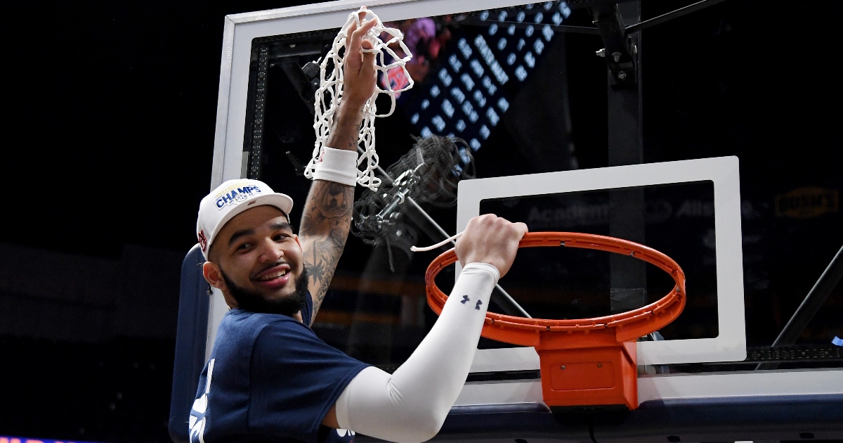 Auburn center Johni Broome announces return to Tigers for one more