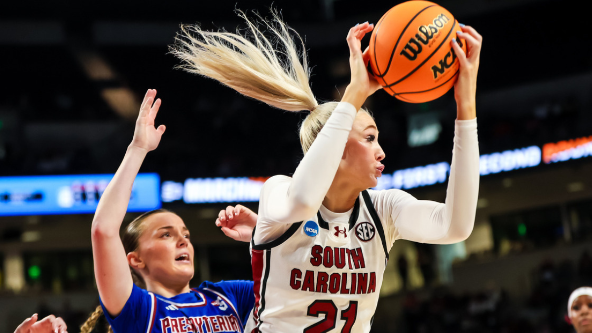 South Carolina Women's Basketball: Chloe Kitts Matches Career High Off ...