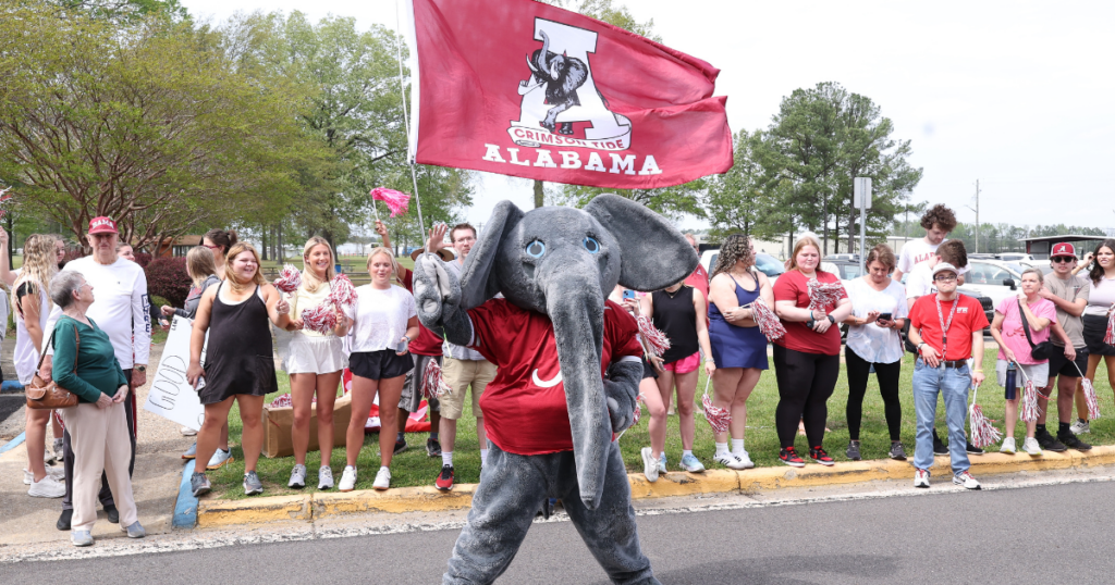 Alabama mascot Big Al