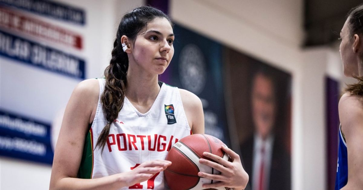 Virginia Tech commit Clara Silva, a 6-foot-6 center from Portugal, flips to Kentucky