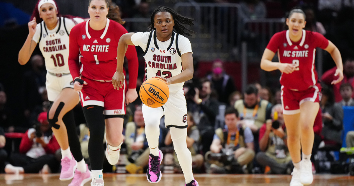 South Carolina women’s basketball backs up preseason ranking, now unanimously on top with two impressive wins