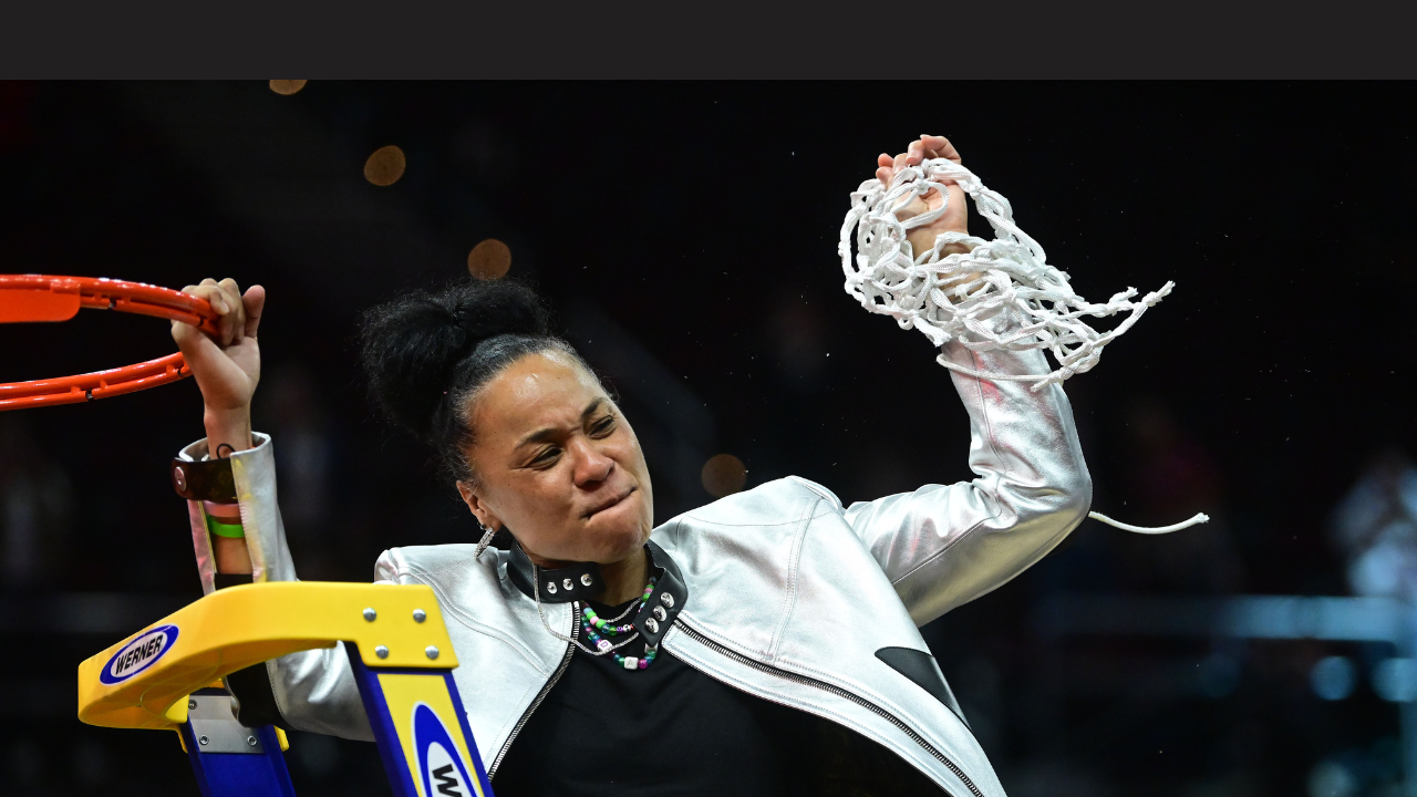 Kamilla Cardoso praises Dawn Staley: 'She's the best in the business' - On3