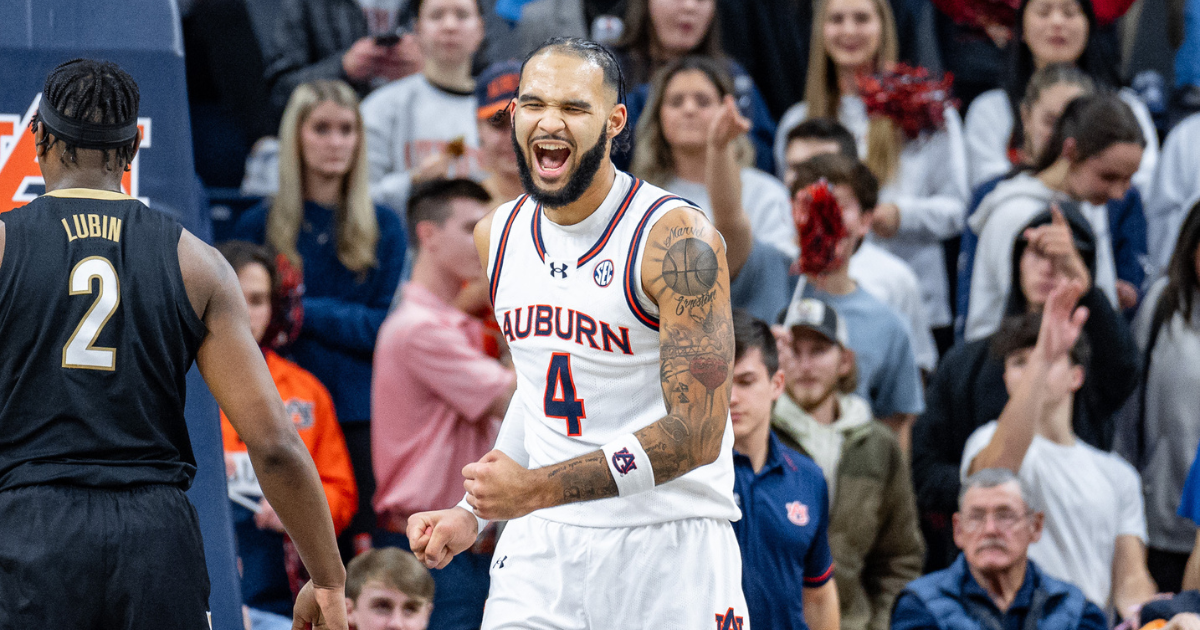 Auburn forward Johni Broome trolls Alabama following Cliff Omoruyi ...