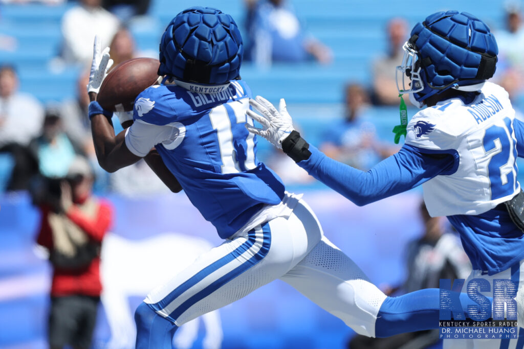 Kentucky WR Hardley Gilmore makes a catch at the Spring Game