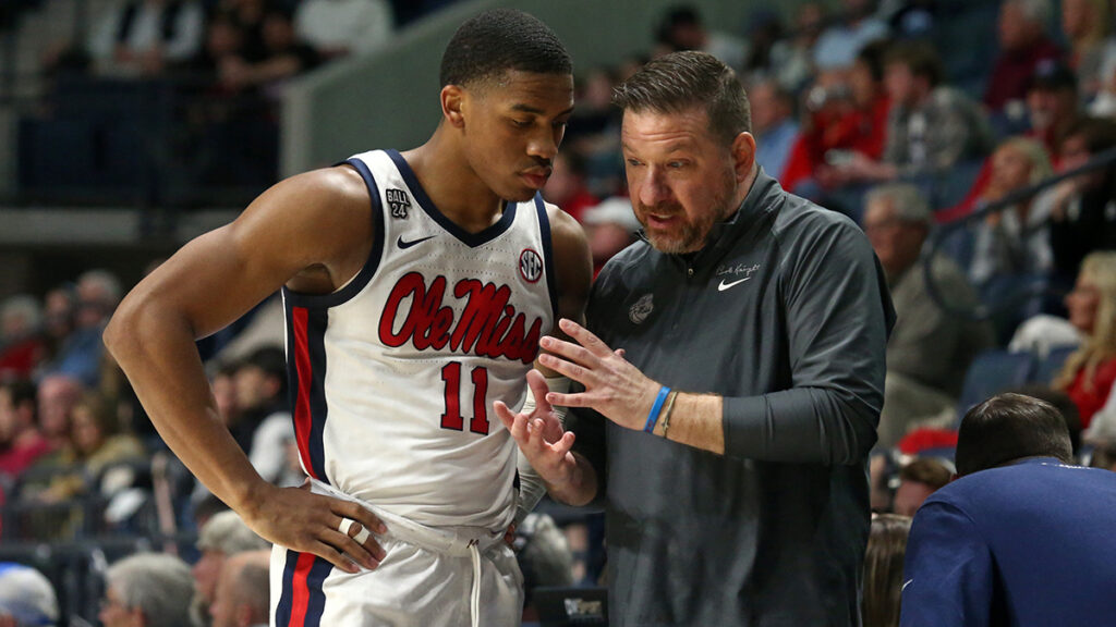 Ole Miss head coach Chris Beard (right) talks with guard Matthew Murrell. Mandatory Credit: Petre Thomas-USA TODAY Sports