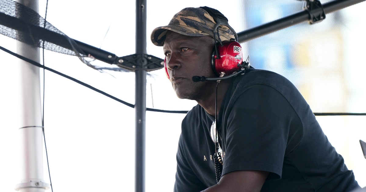 Michael Jordan shares his message to Bubba Wallace at Darlington amid ...