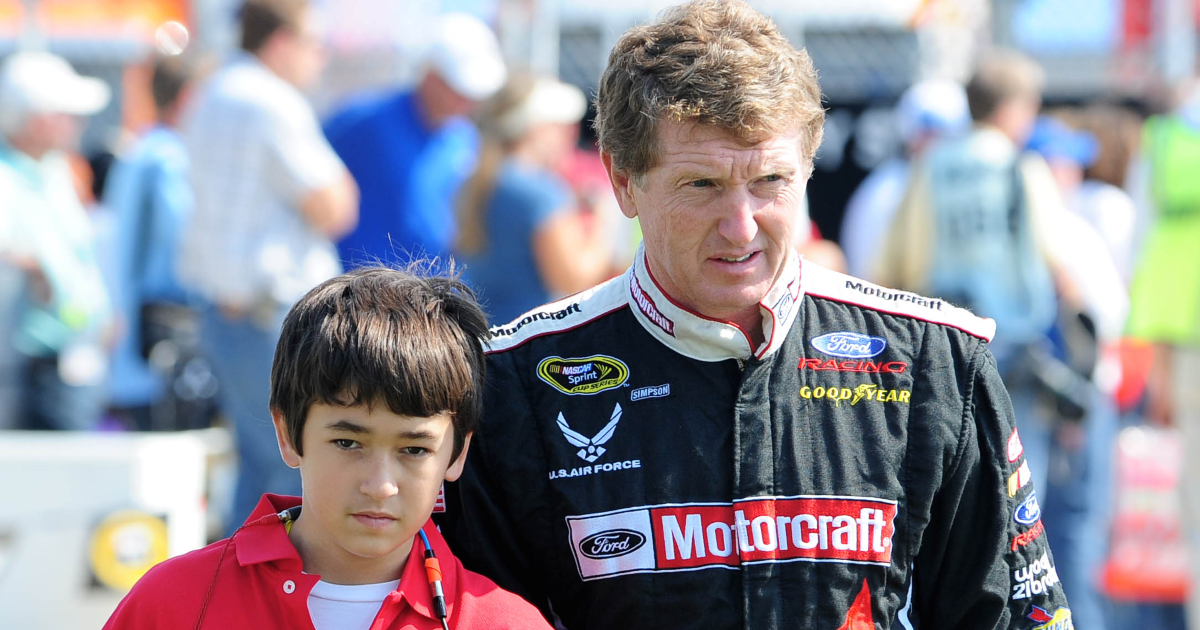 Chase Elliott reveals his favorite NASCAR memories from dad Bill Elliott’s career