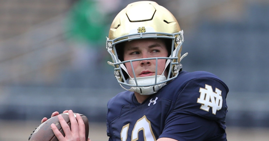 Notre Dame QB Riley Leonard