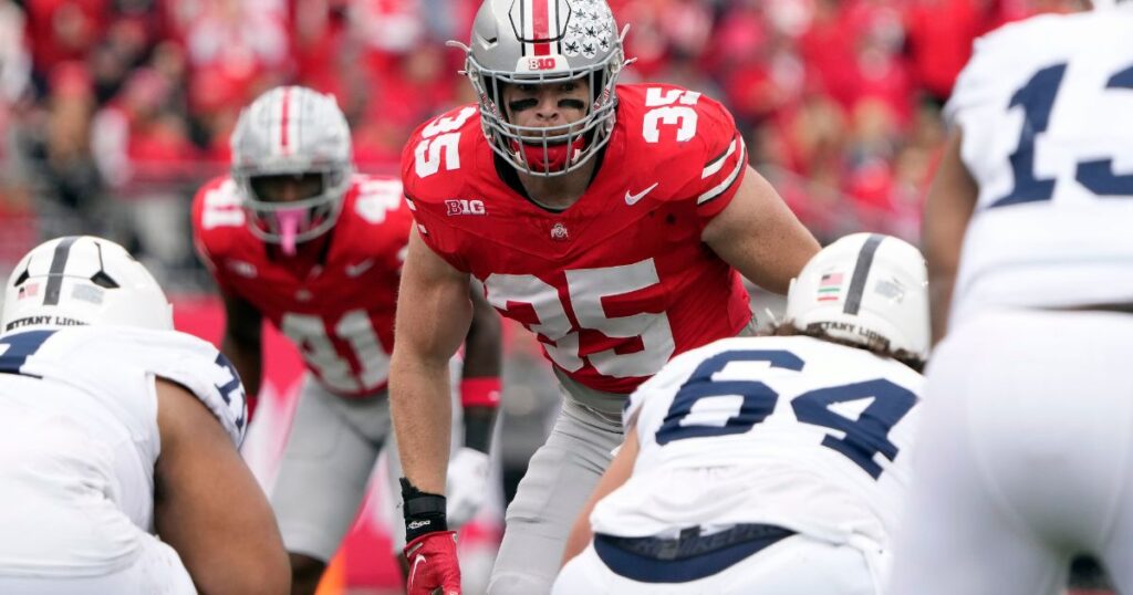 Ohio State linebacker Tommy Eichenberg lines up against Penn State during the 2023 season. (Kyle Robertson/Columbus Dispatch / USA TODAY NETWORK)