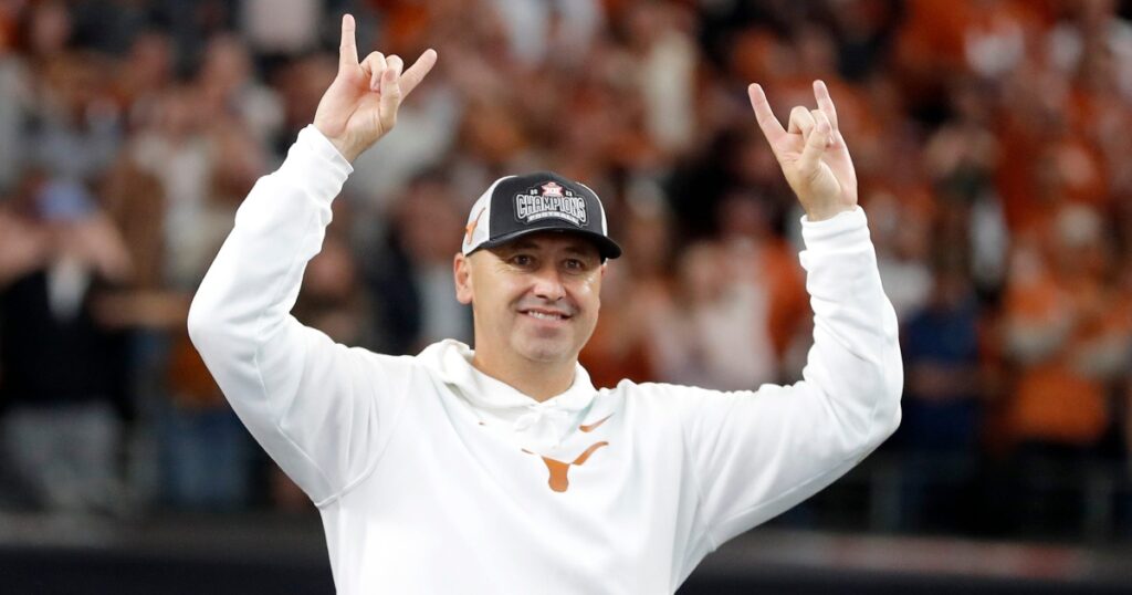 Steve Sarkisian, Texas