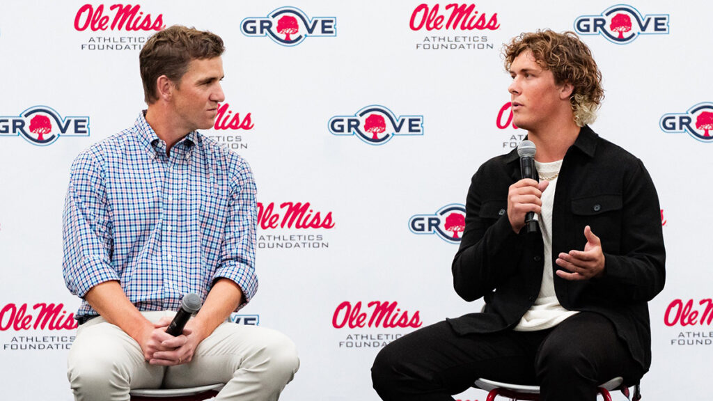 Ole Miss quarterback Jaxson Dart and former NFL quarterback Eli Manning. Mandatory Credit: Ole Miss Athletics