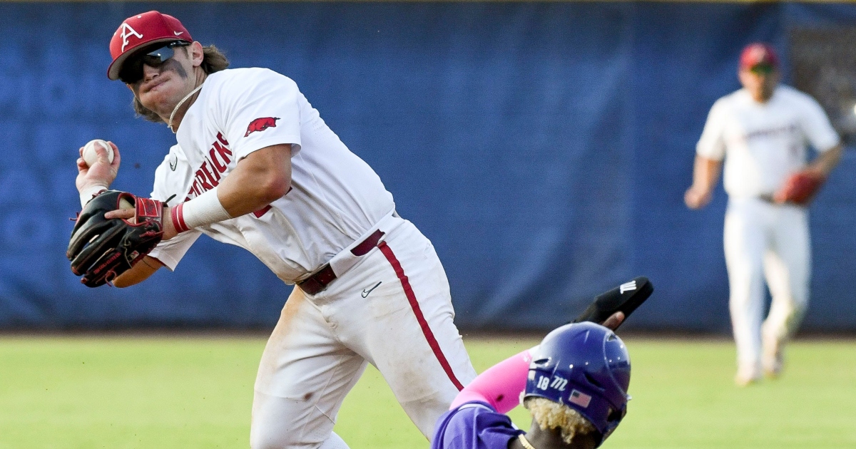 Arkansas baseball makes hilarious social media reference for monster Peyton Holt home run