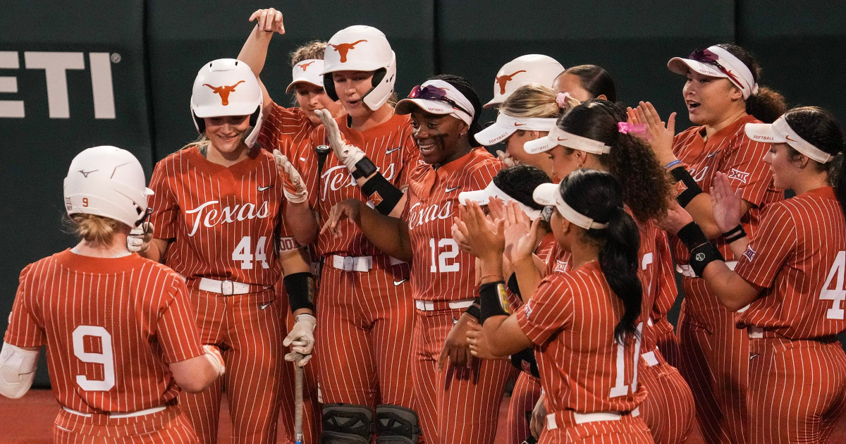 Texas softball has emphatic reaction to earning No. 1 overall seed for first time in program history