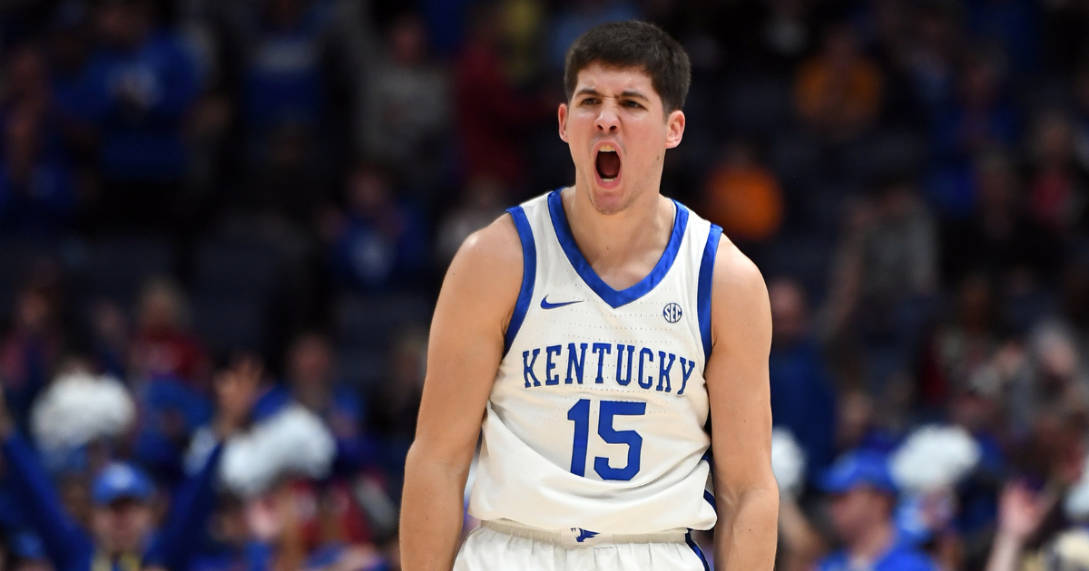 Reed Sheppard wears Arkansas shirt, Kentucky shorts to support John Calipari