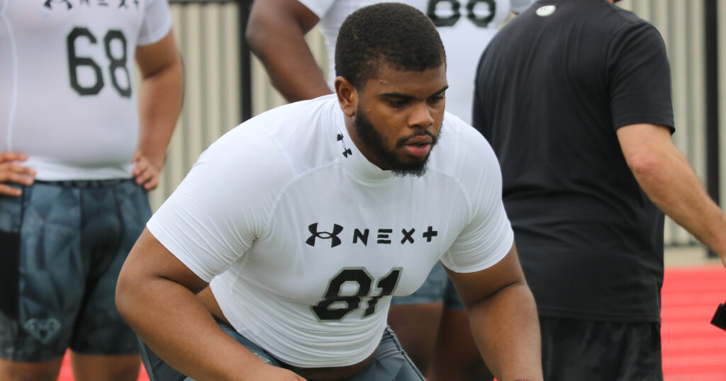 Offensive lineman Jayvon McFadden
