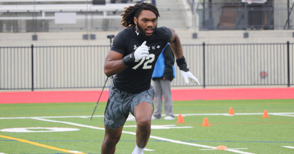 Defensive lineman Zahir Mathis