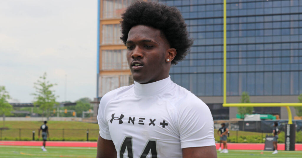 Wide receiver Giyahni Kontosis