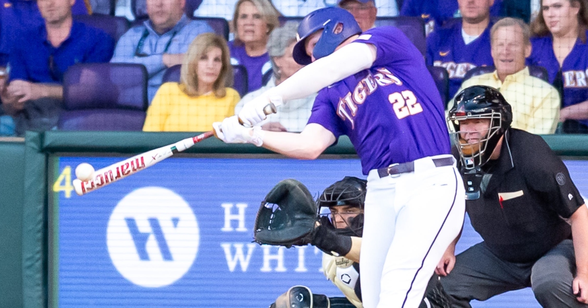 Jared Jones grand slam, Hayden Travinski solo shot put LSU up 7-0 vs. No. 3 seed Kentucky