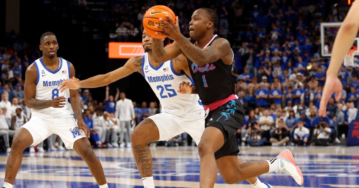 Johnell Davis withdraws from 2024 NBA Draft, will play for Arkansas in