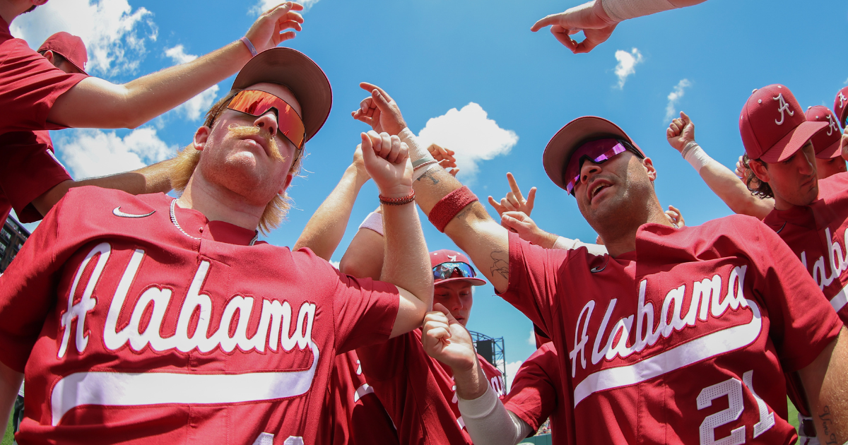 Alabama lands transfer from All-Conference outfielder