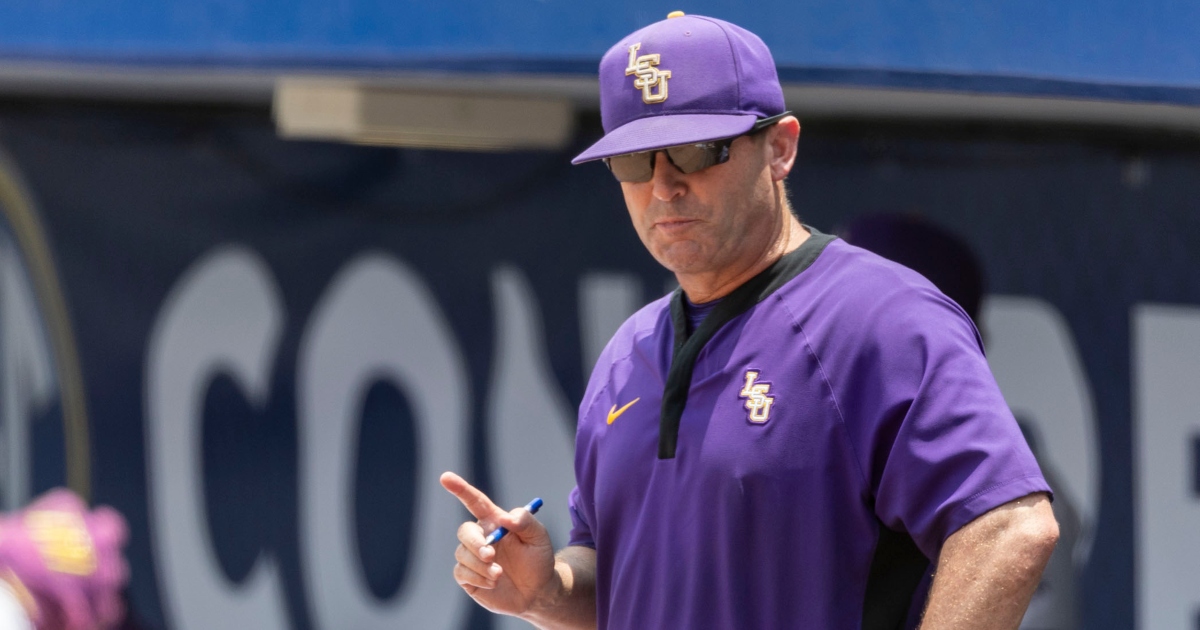 Jay Johnson credits LSU fans for creating environment in Regional round of NCAA Tournament