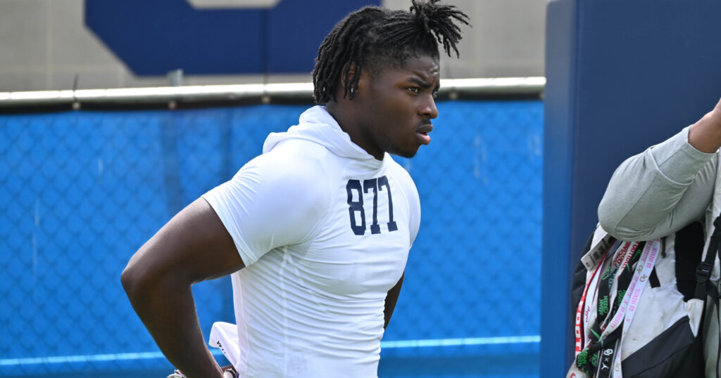 Wide receiver Qeanu Johnson
