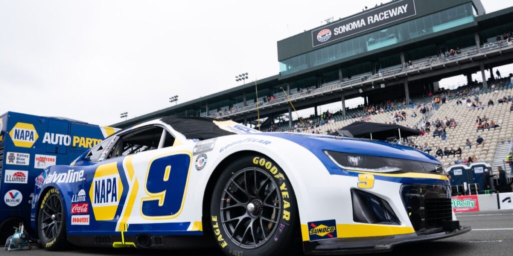 Chase Elliott Stan Szeto-USA TODAY Sports