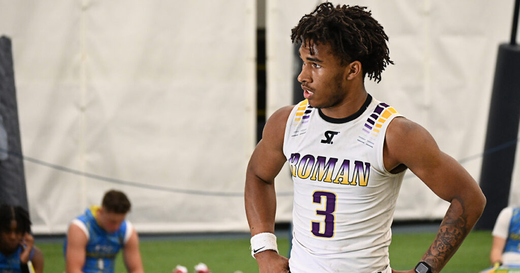 Roman Catholic running back and defender Eyan Stead. (Photo: Thomas Frank Carr/BWI)