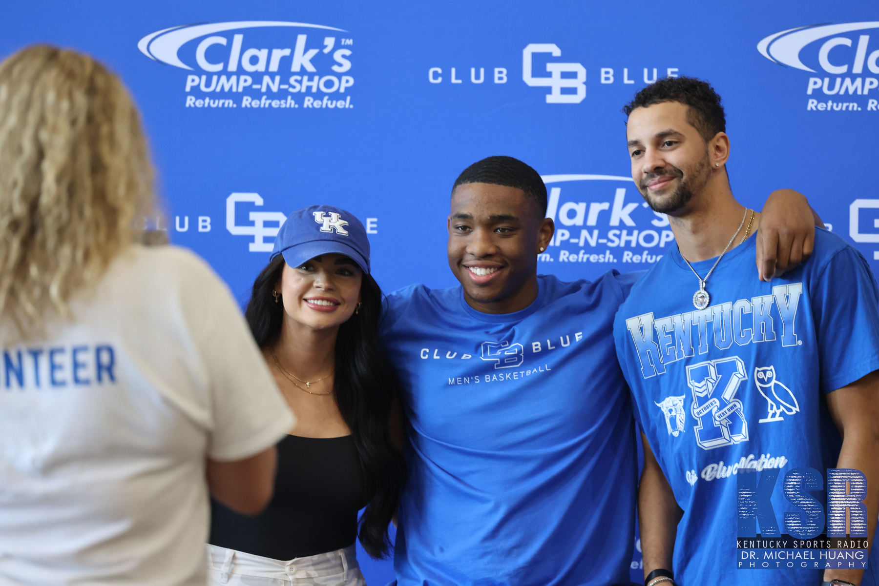 Brandon Garrison poses with fans at Kentucky Basketball's Club Blue NIL event - Dr. Michael Huang, Kentucky Sports Radio