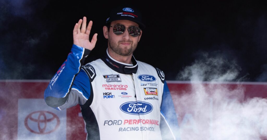 Chase Briscoe replace Martin Truex Jr.